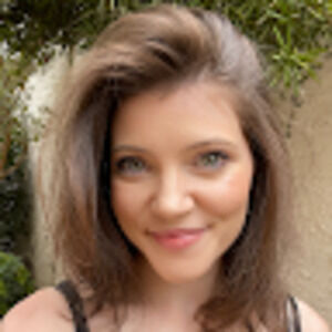 Meet your Posher, Claire